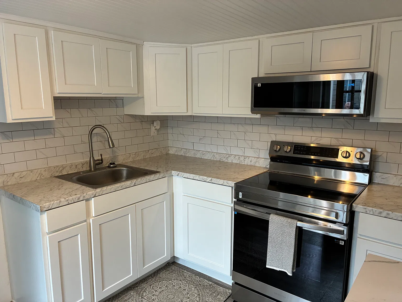 1 bed, 600 sqft, $1,000 — Photo 3
