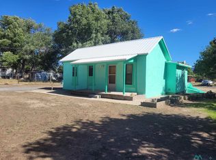 807 E 5th St, Raton, NM 87740