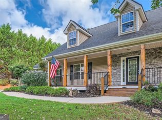 41 Oak Creek Dr, Dawsonville, GA 30534