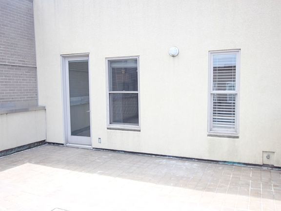 2nd image of 21 Ten Eyck St APT 4