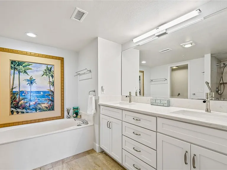 8700 Ridgewood Ave #B204 — Photo 12