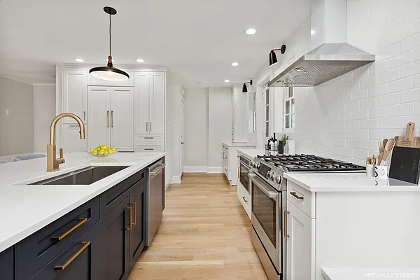 Sold by Corcoran | media 5