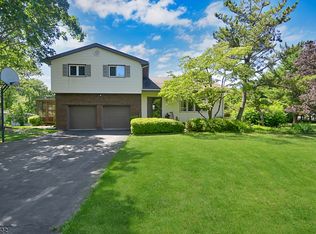 101 Flanders Dr, Hillsborough, NJ 08844