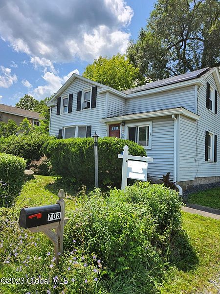 3rd image of 708 New Salem Road