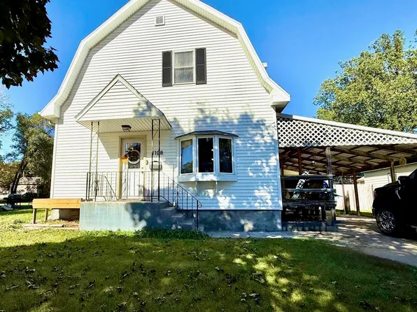 1108 W 3rd Ave, Mitchell, SD 57301