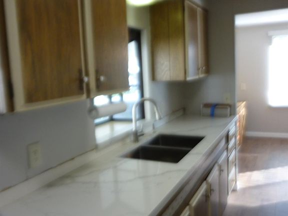 5th image of 221 W Herndon Ave Spc 178