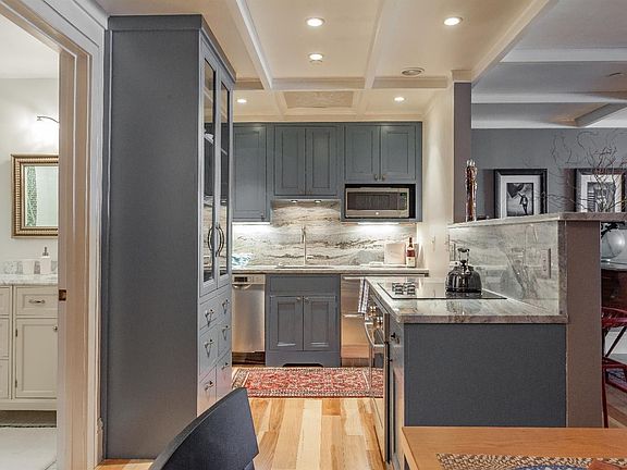 3rd image of 505 E Huron St Ste 302