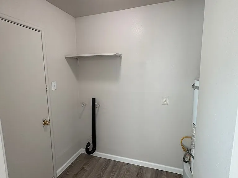 524 Carpenter St — Photo 7