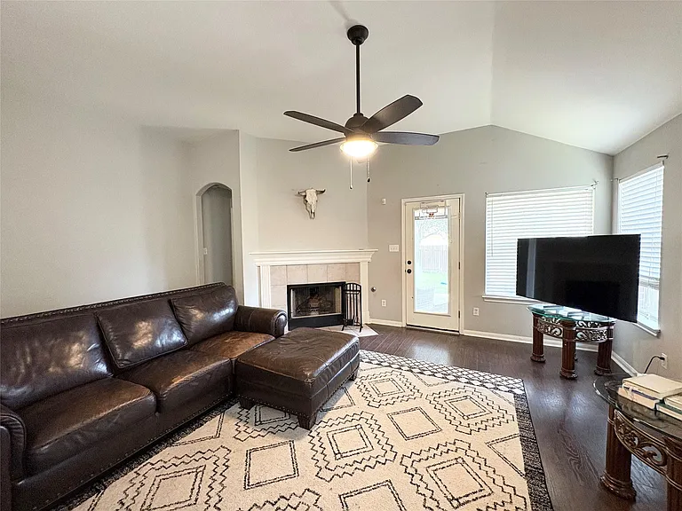2204 Bakers Way — Photo 9