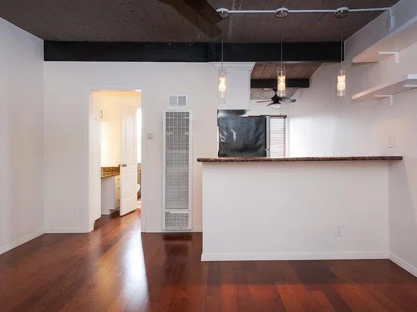 863 Sapphire St #17, San Diego, CA 92109