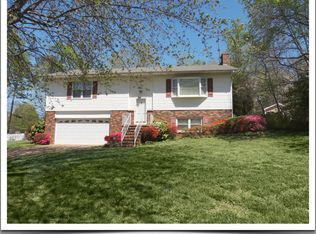 4348 Vine Arbor Dr, Hickory, NC 28602