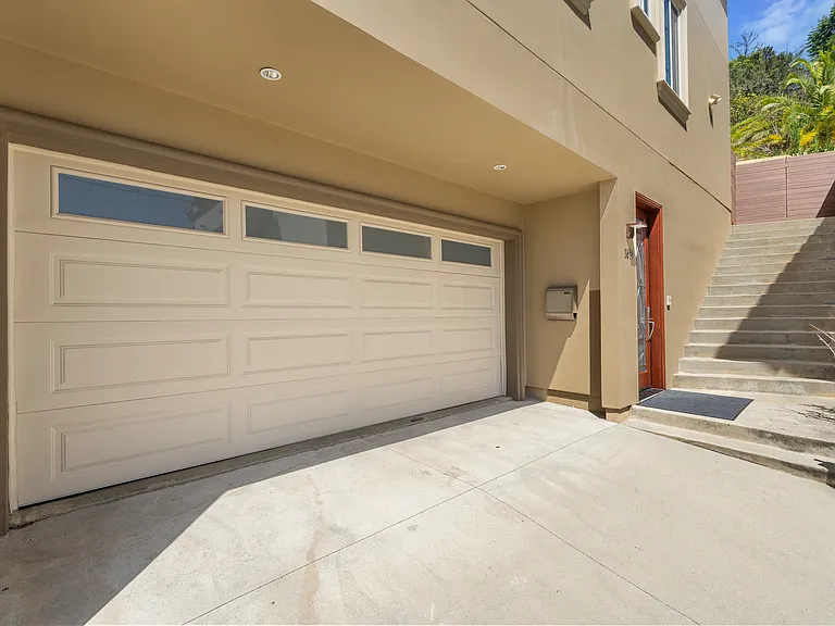 1530 Parmer Ave — Photo 29