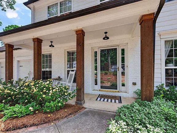4th image of 5755 Millstone Dr