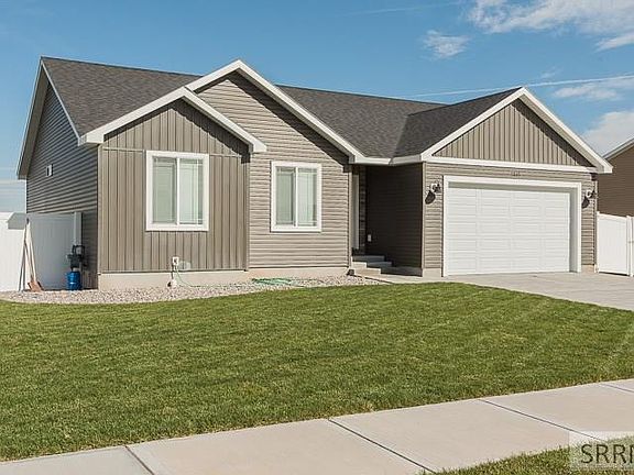 2nd image of 3845 E Slate Dr