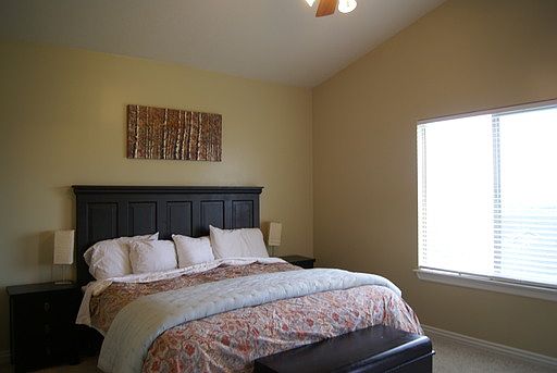 4th image of 9085 N Hillside Dr