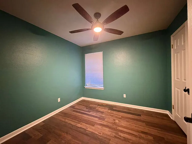 1213 Camellia Ln — Photo 17
