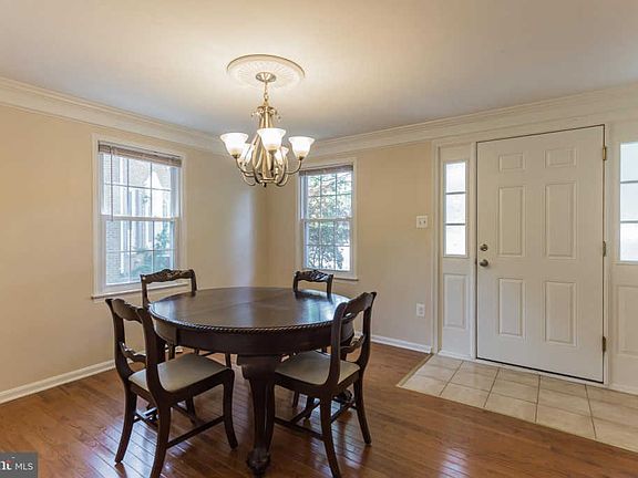 4th image of 13196 Putnam Cir