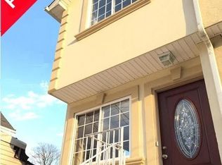 108 Broad St #A, Staten Island, NY 10304