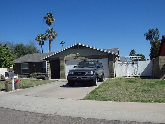 2nd image of 8521 N 52nd Ave