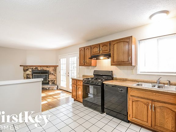 5th image of 6540 Silver Fox Dr