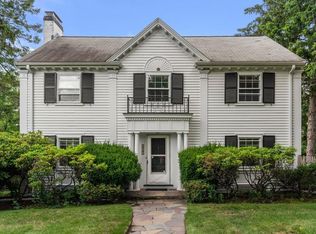 137 Temple St, Newton, MA 02465