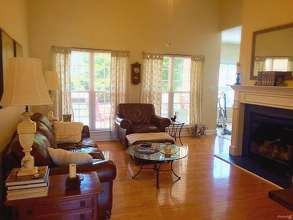 3rd image of 1608 Seabrook Ct