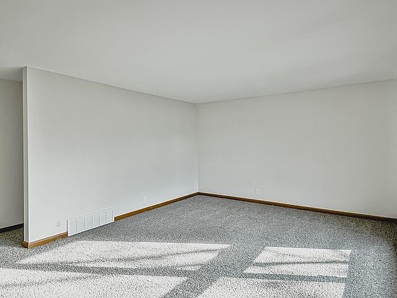 4th image of 5429 Wil Acre Dr