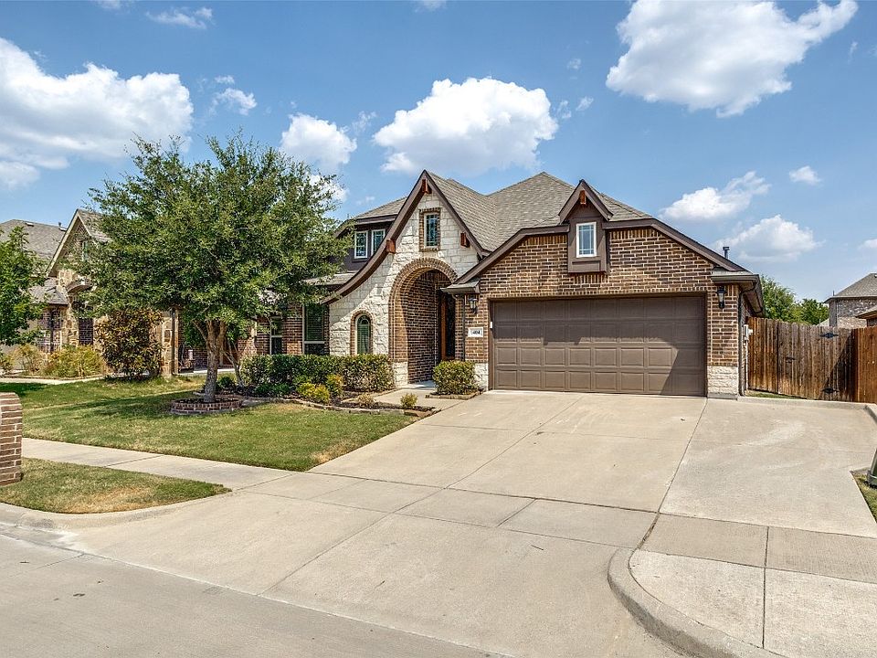 1st image of 404 Eastbrook Dr