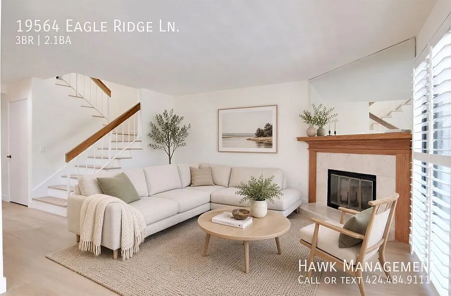 Beautiful 3BR/3BA in Gated Porter Ranch Estates — Photo 2