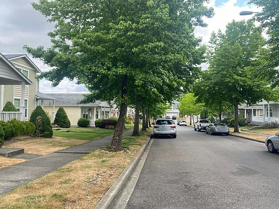 4th image of 8420 16th Ave SE