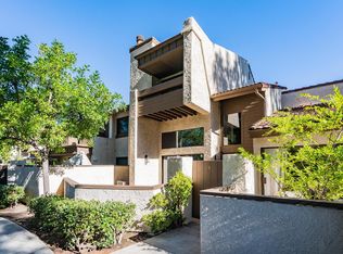 5800 Owensmouth Ave APT 4, Woodland Hills, CA 91367
