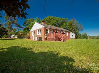 1434 Hillcrest Ave, Lancaster, SC 29720