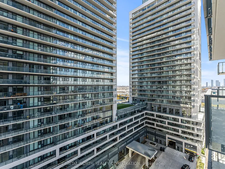 27 Korda Gate #1101 — Photo 28