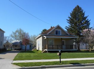 912 W North St, Marshfield, WI 54449
