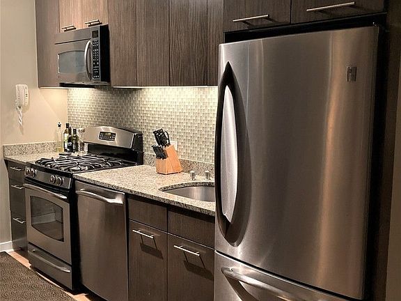 2nd image of 230 Ashland Pl APT 20C