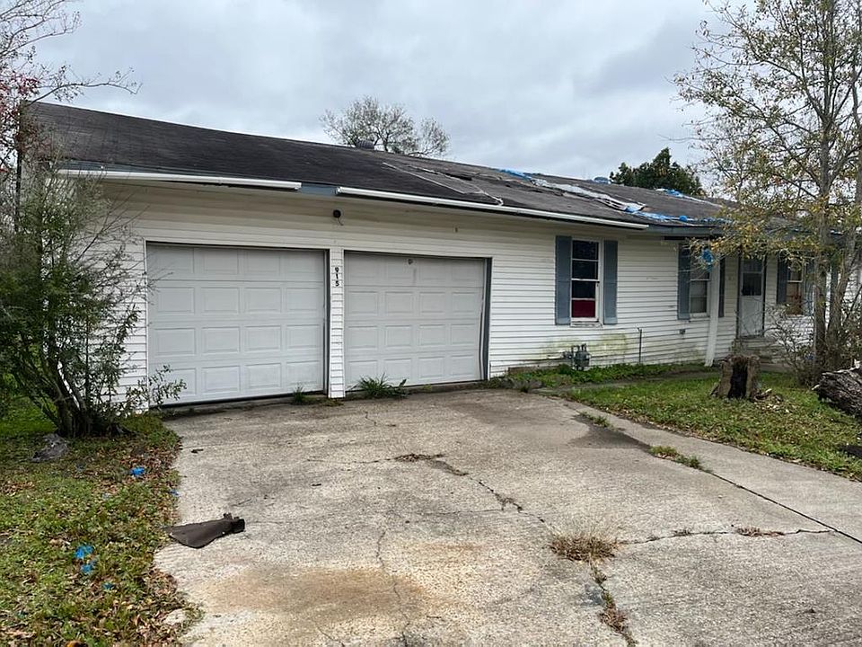 1st image of 915 Elkport St
