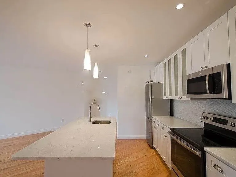 101 Ocean Pkwy #6B — Photo 4
