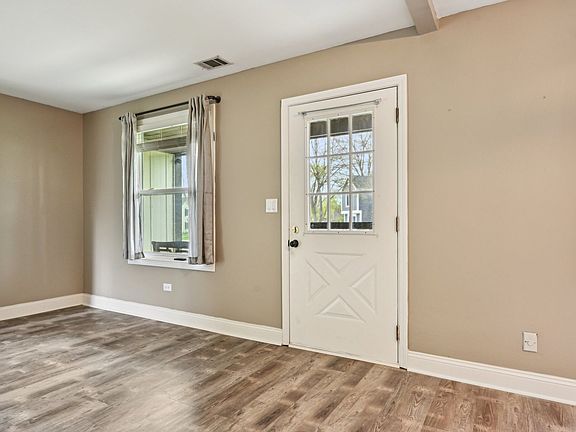 3rd image of 1701 Wausau Ln