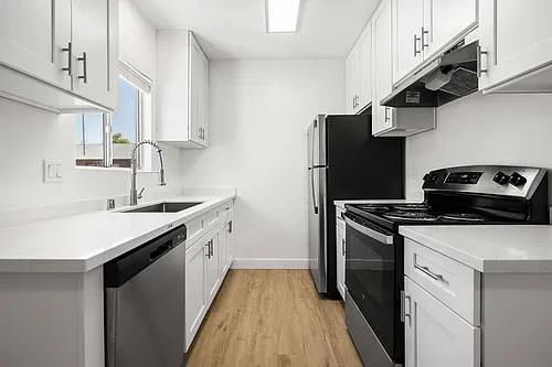 Valle at 9061 Kenwood Photo 1