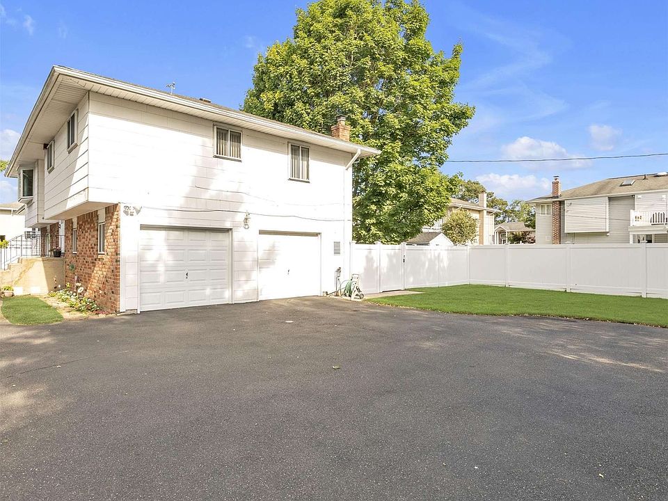 1st image of 4030 Hicksville Ct