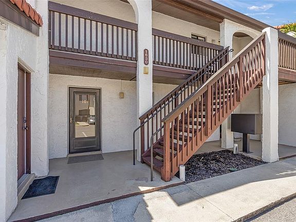 4th image of 1630 Stickney Point Rd 101 #101