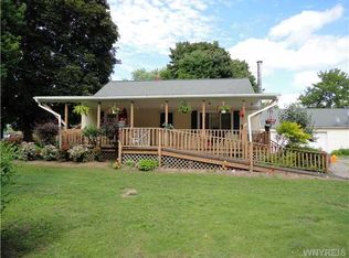 3289 Lockport Olcott Rd, Newfane, NY 14108