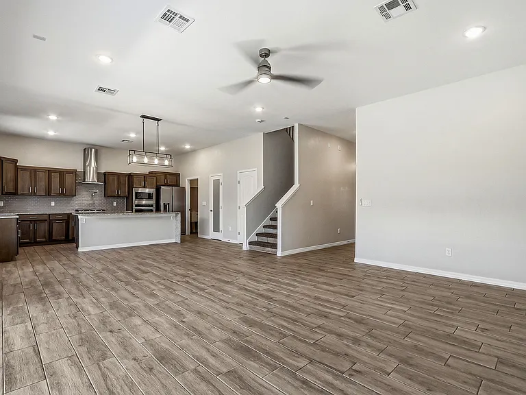 629 La Entrada Cir — Photo 10