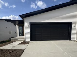 1732 Millstone Dr, Normal, IL 61761