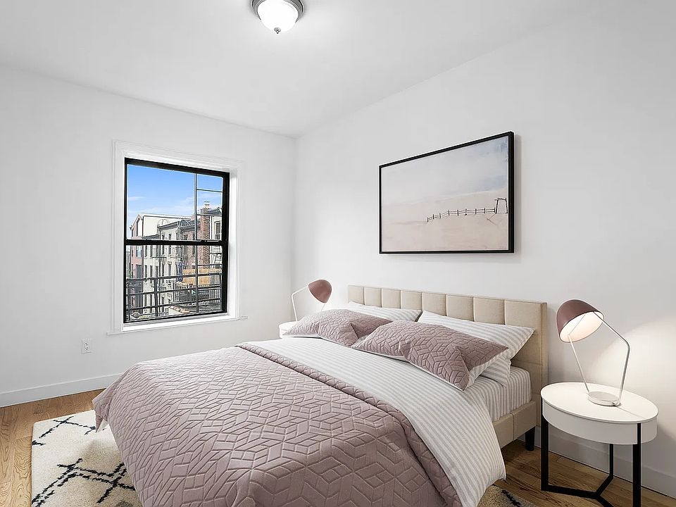 1st image of 226 7th Ave #2W