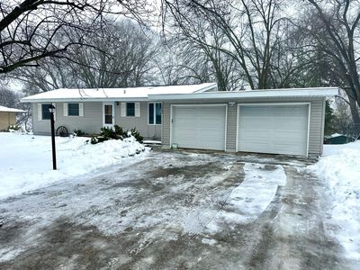 1562 Circle Ln, Burnsville, MN, 55337