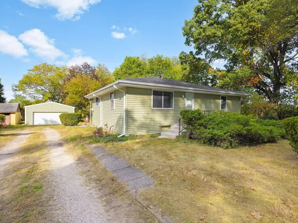 71138 Brush Rd, Niles, MI 49120