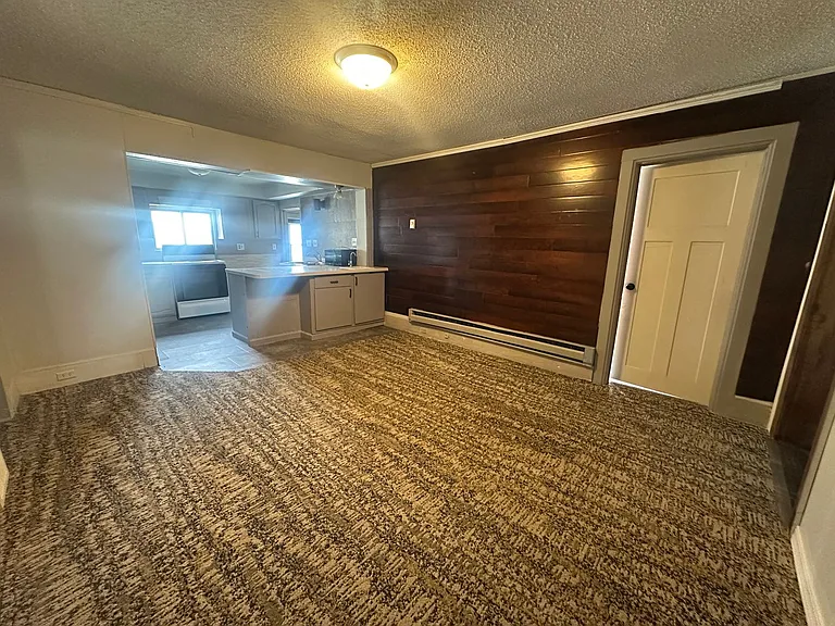 727 Washington St — Photo 23