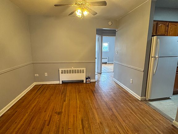 4th image of 1662 Hammersley Ave #2