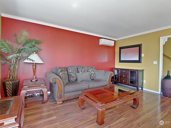 3rd image of 5727 S Gove Street